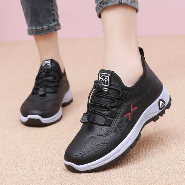 Warm and slip-resistant Walking Shoes